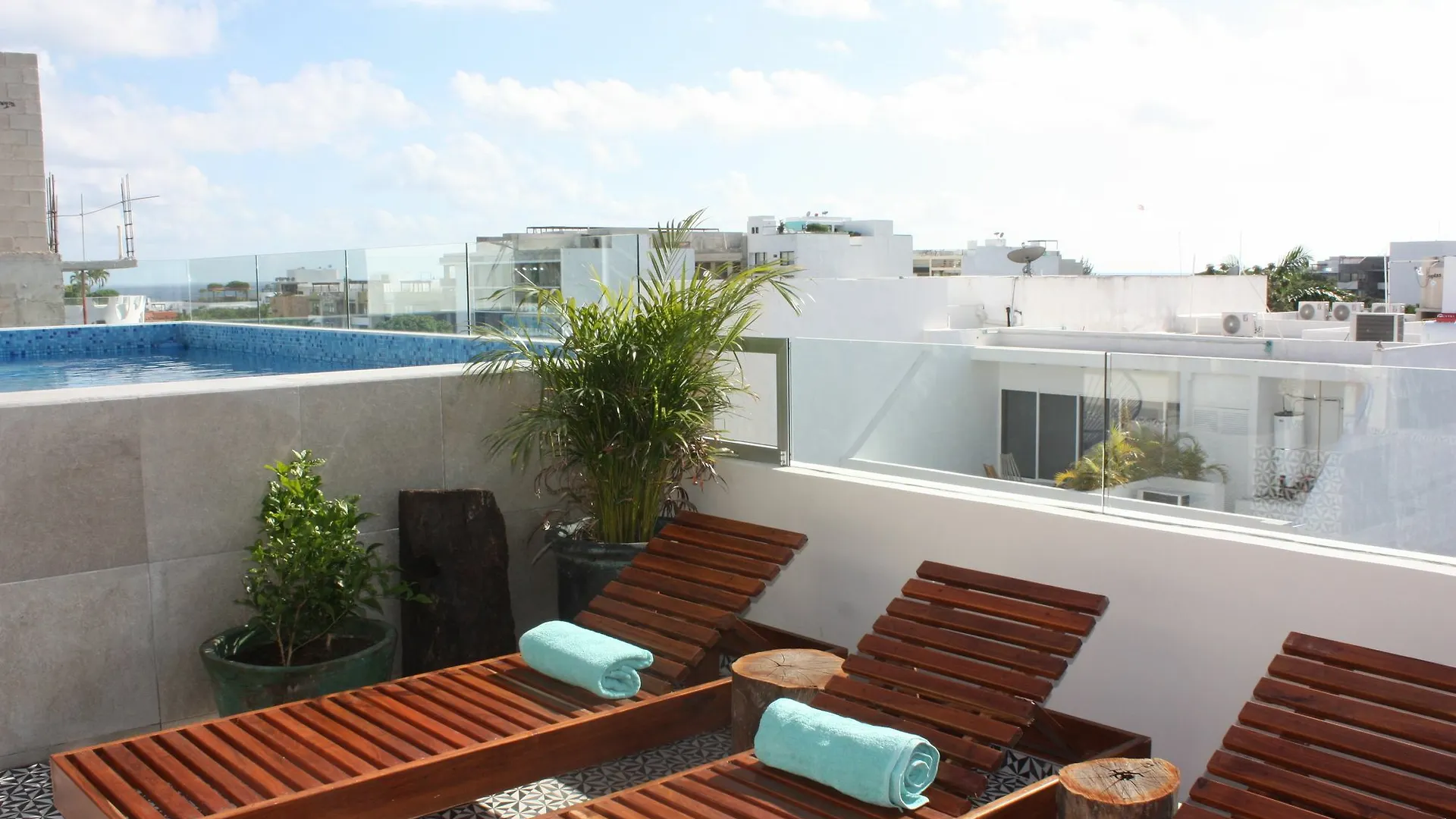 Mora Suites & Apartments By Kalma Playa del Carmen Lägenhetshotell
